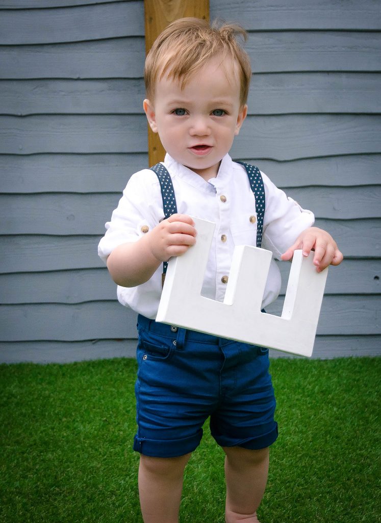 birthday shoot, sussex family photographer, Kat Naish Photography