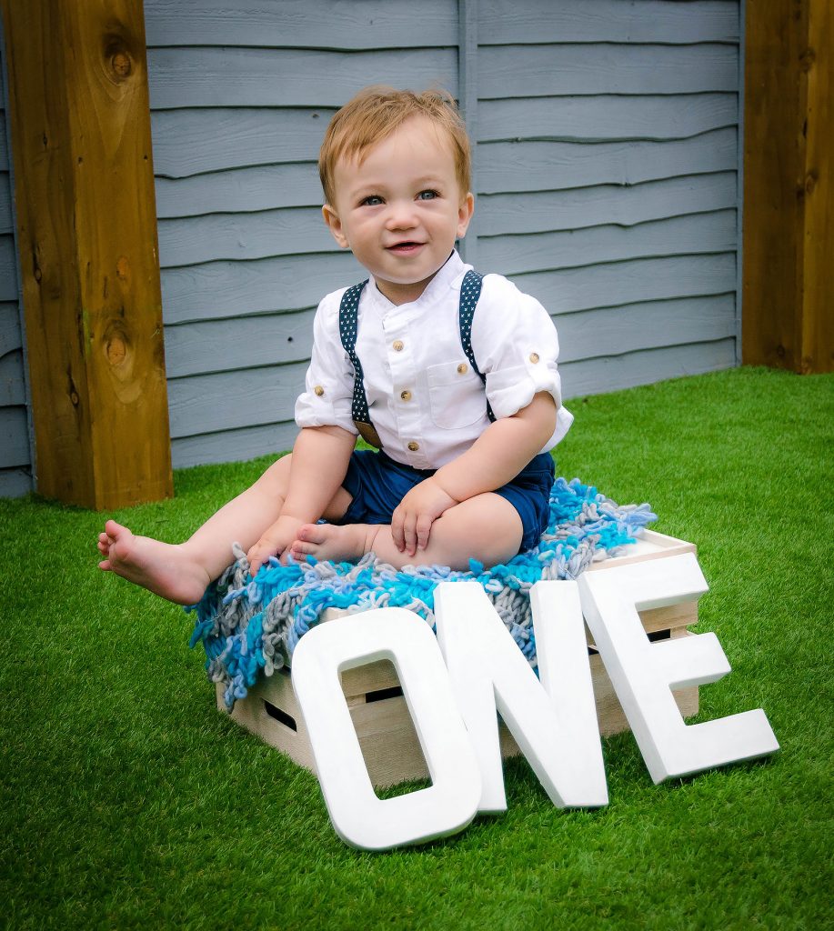 birthday shoot, sussex family photographer, Kat Naish Photography