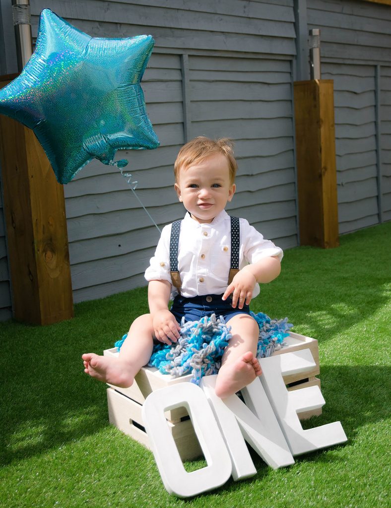 birthday shoot, sussex family photographer, Kat Naish Photography