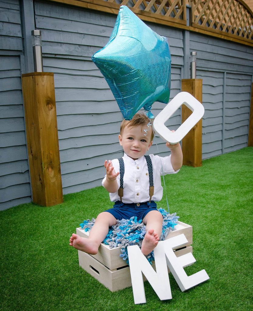 birthday shoot, sussex family photographer, Kat Naish Photography