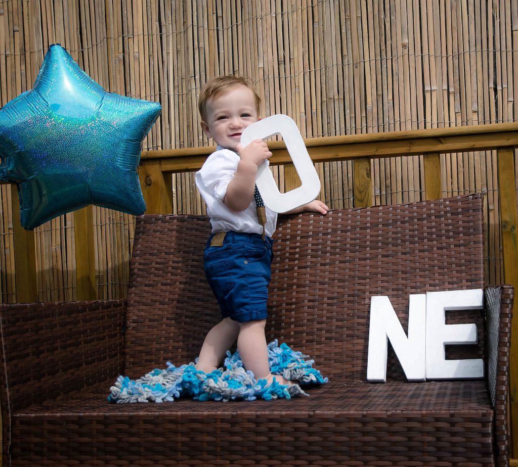 birthday shoot, sussex family photographer, Kat Naish Photography
